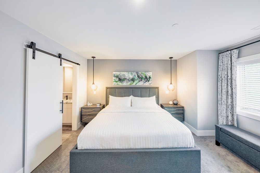 Townhome, 2 Bedrooms
