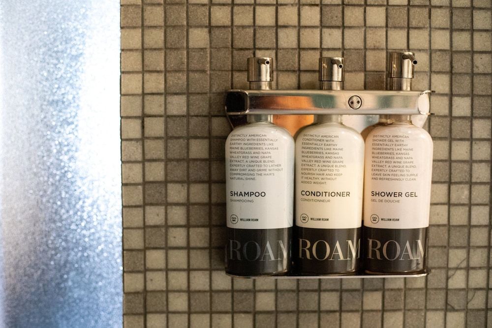 Modern Hotel Design Room, 1 King Bed, Courtyard Area 10