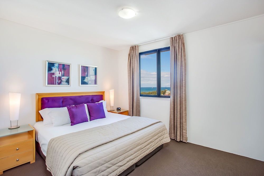 Mantra Broadbeach on the Park Room, 2 Bedrooms (Weekly Housekeeping)