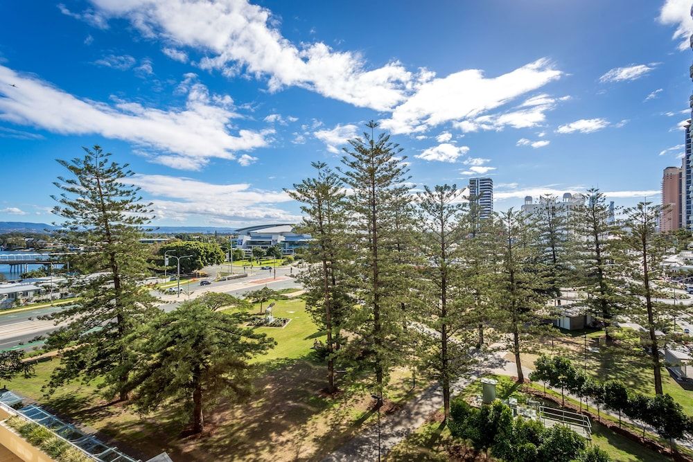 Mantra Broadbeach on the Park Apartment, 3 Bedrooms (Weekly Housekeeping) 3