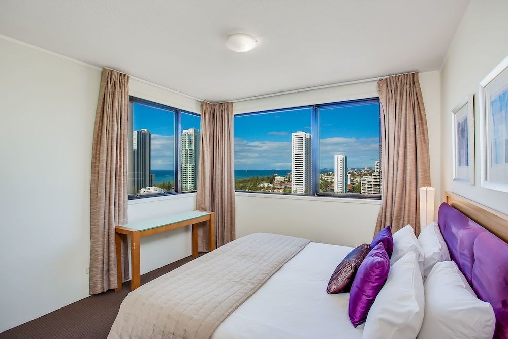 Mantra Broadbeach on the Park Room, 2 Bedrooms (Weekly Housekeeping) 2