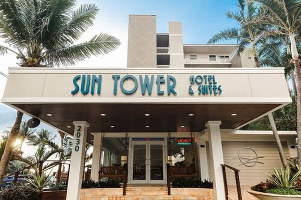 undefined Sun Tower Hotel & Suites on the Beach 7