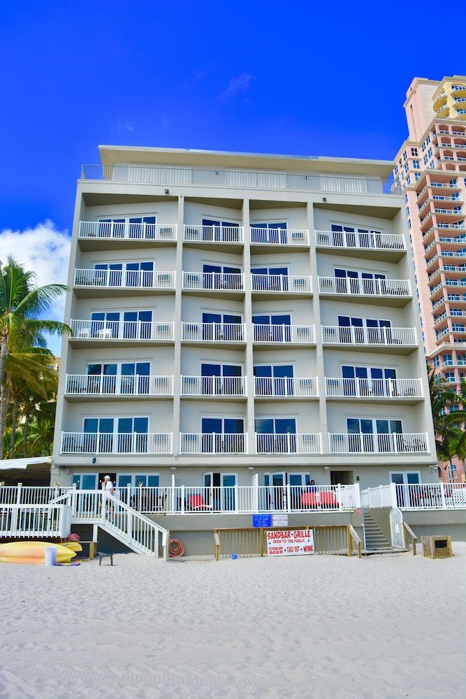 undefined Sun Tower Hotel & Suites on the Beach 9