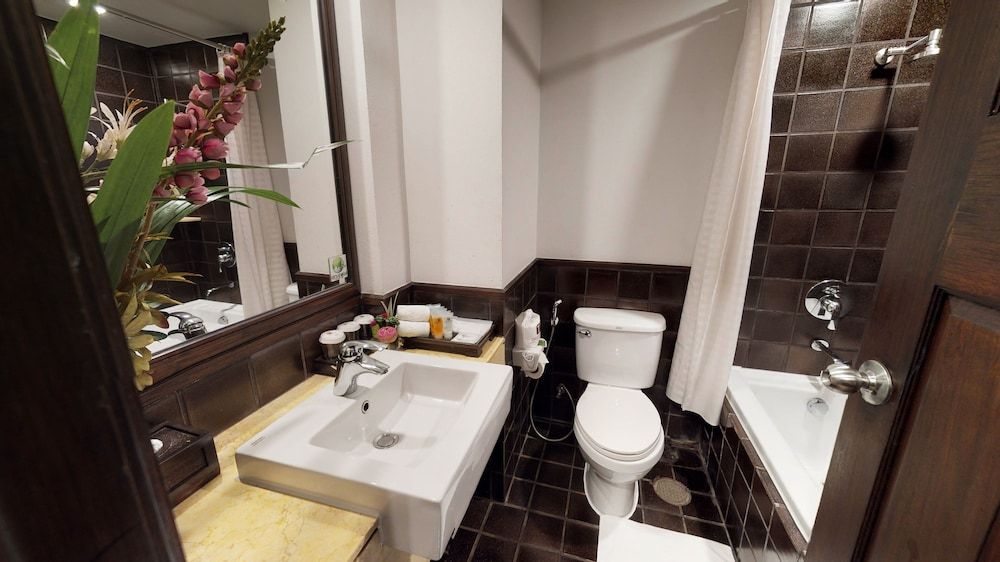 Tara Angkor Hotel Superior Triple Room 5