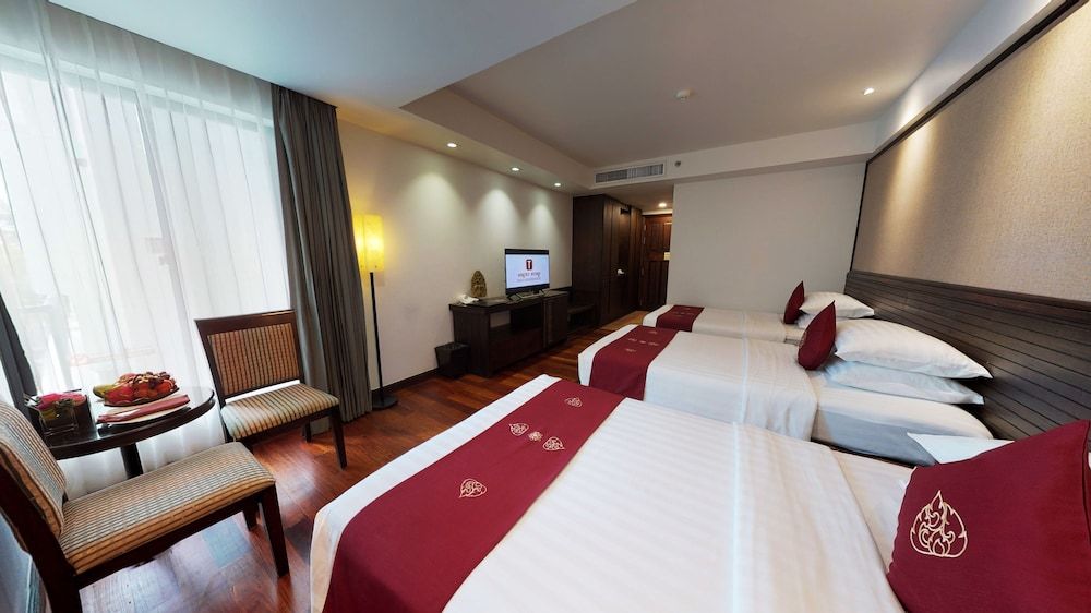 Tara Angkor Hotel Superior Triple Room