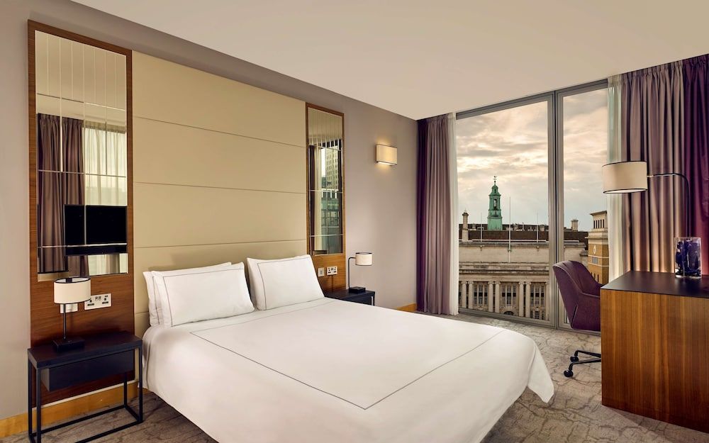 undefined Park Plaza County Hall London 4