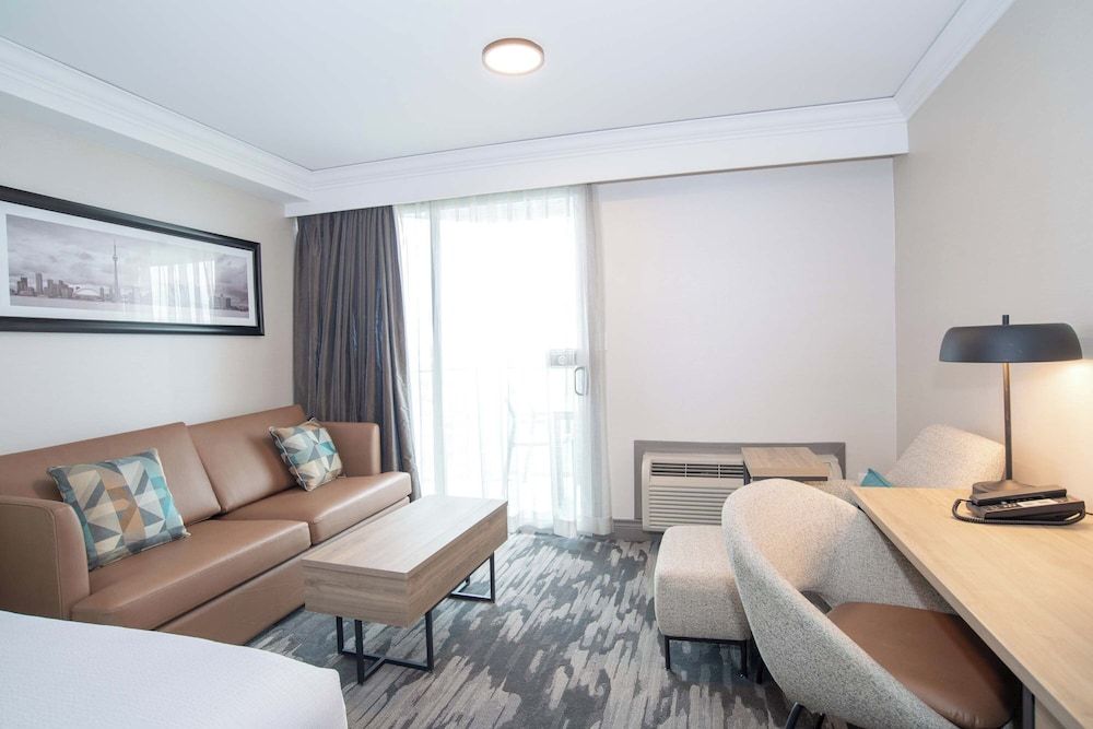 undefined Sandman Signature Toronto Airport Hotel 8