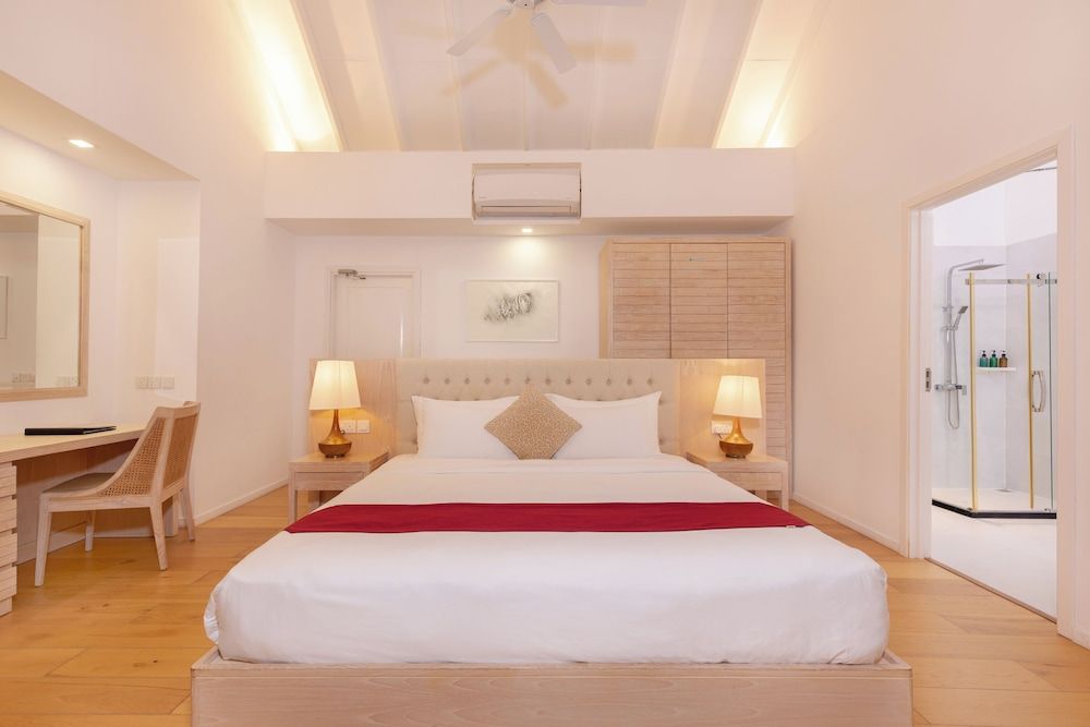 Sunrise Water Villa