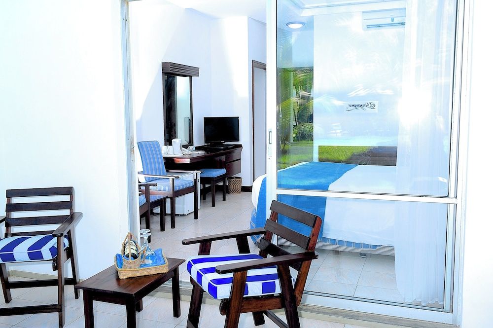 Voyager Beach Resort