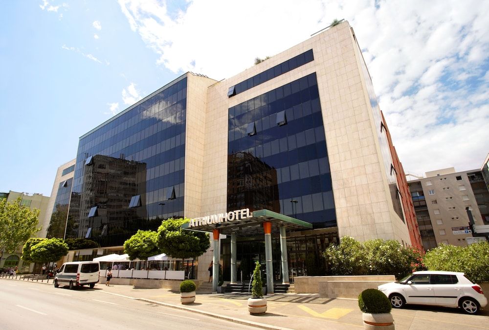 undefined Atrium Hotel 2