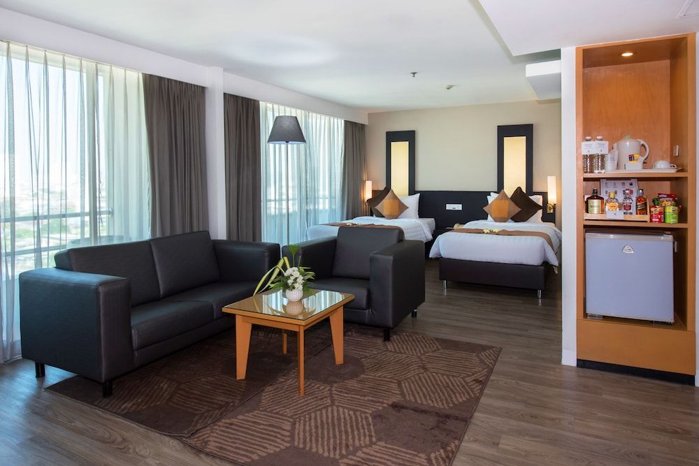 undefined Gold Orchid Bangkok 4