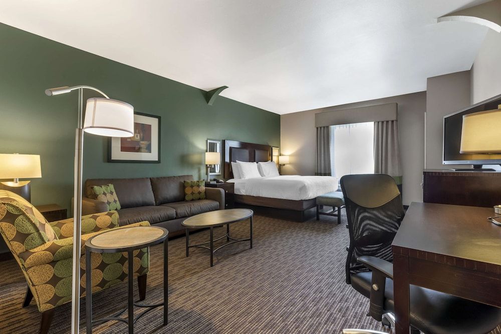 Best Western Plus Duncanville/Dallas Suite, 1 King Bed, Accessible, Bathtub (with Sofabed)