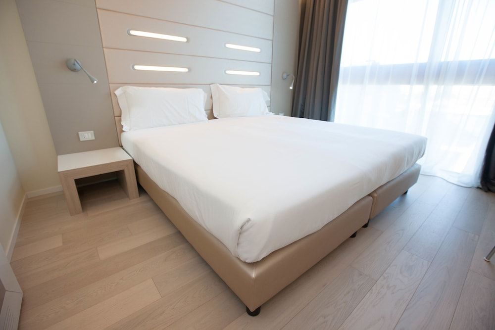 Best Western Plus Net Tower Hotel Padova Standard Room, 1 Queen Bed, Non Smoking 4