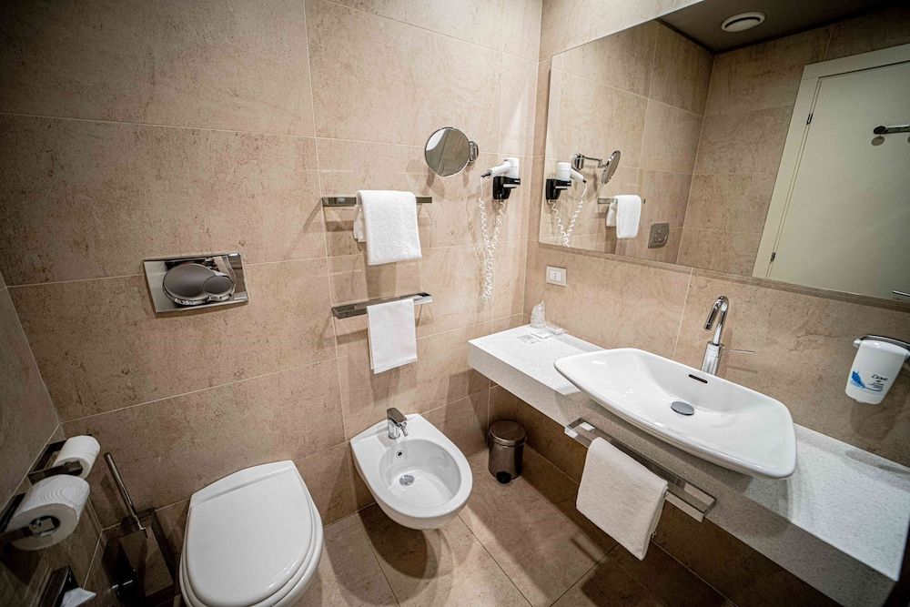 Best Western Plus Net Tower Hotel Padova Standard Room, 1 Queen Bed, Non Smoking 10