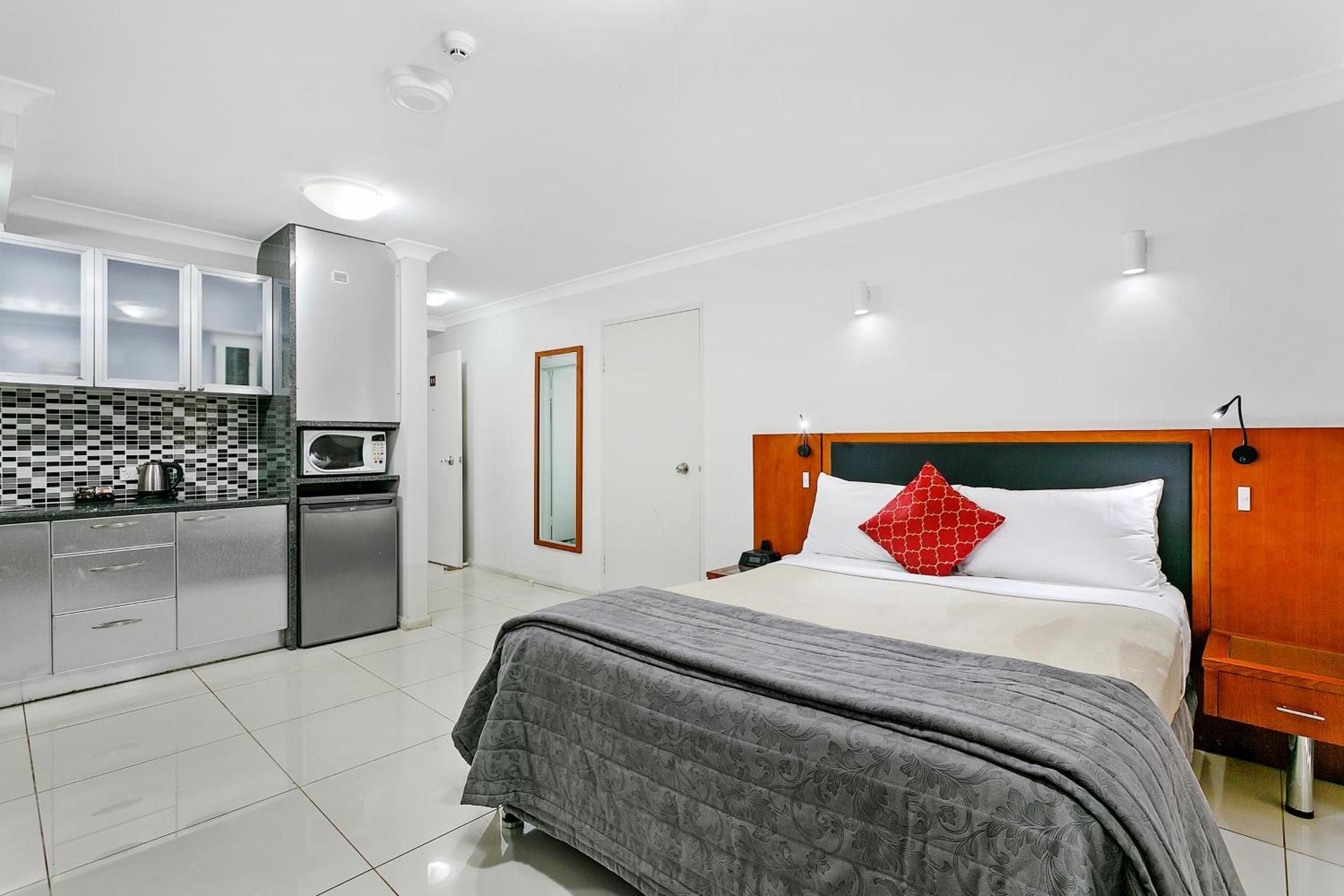 Studio Apartment