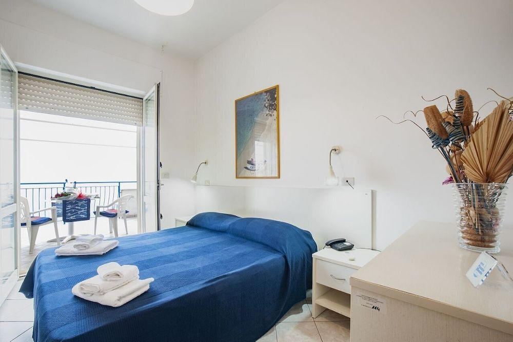 Hotel Piccolo Mondo Standard Single Room