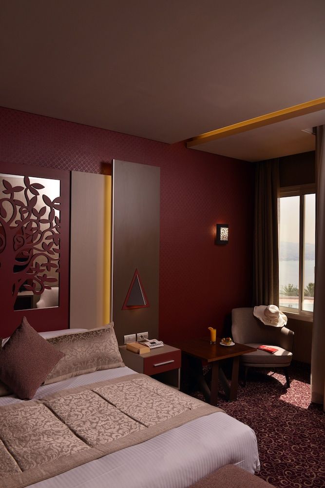 Regency Palace Hotel DELUXE DOUBLE CLUB FLOOR 5