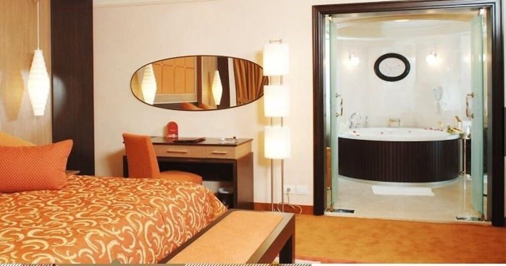 Regency Palace Hotel Presidential Suite 5