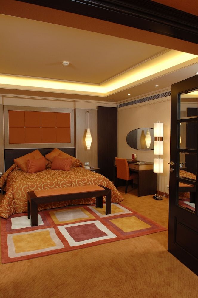 Regency Palace Hotel Presidential Suite