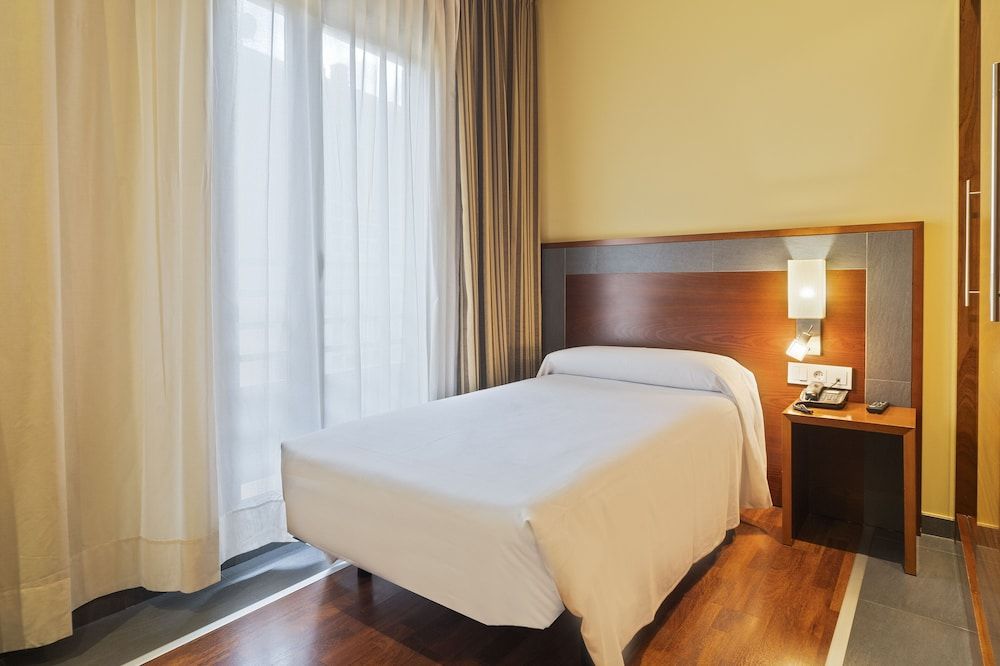 F&G Logroño Hotel Family Room 2