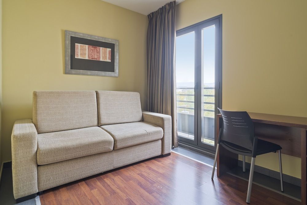 F&G Logroño Hotel Family Room 4