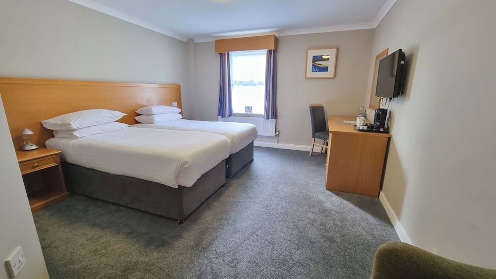 Burn Hall Hotel
