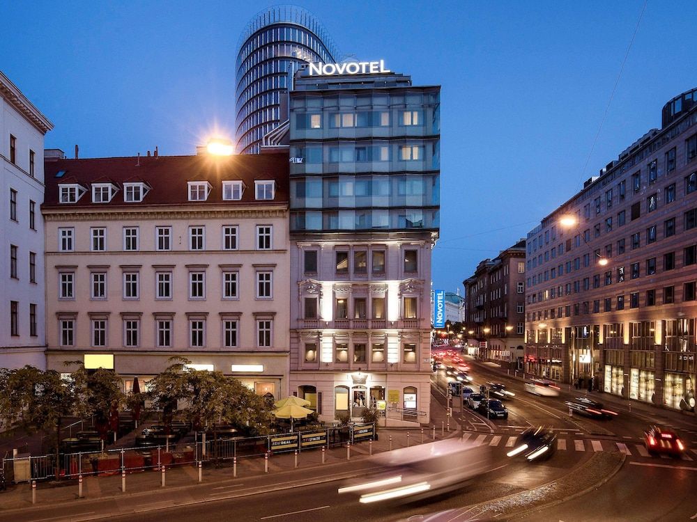 undefined Novotel Wien City 5