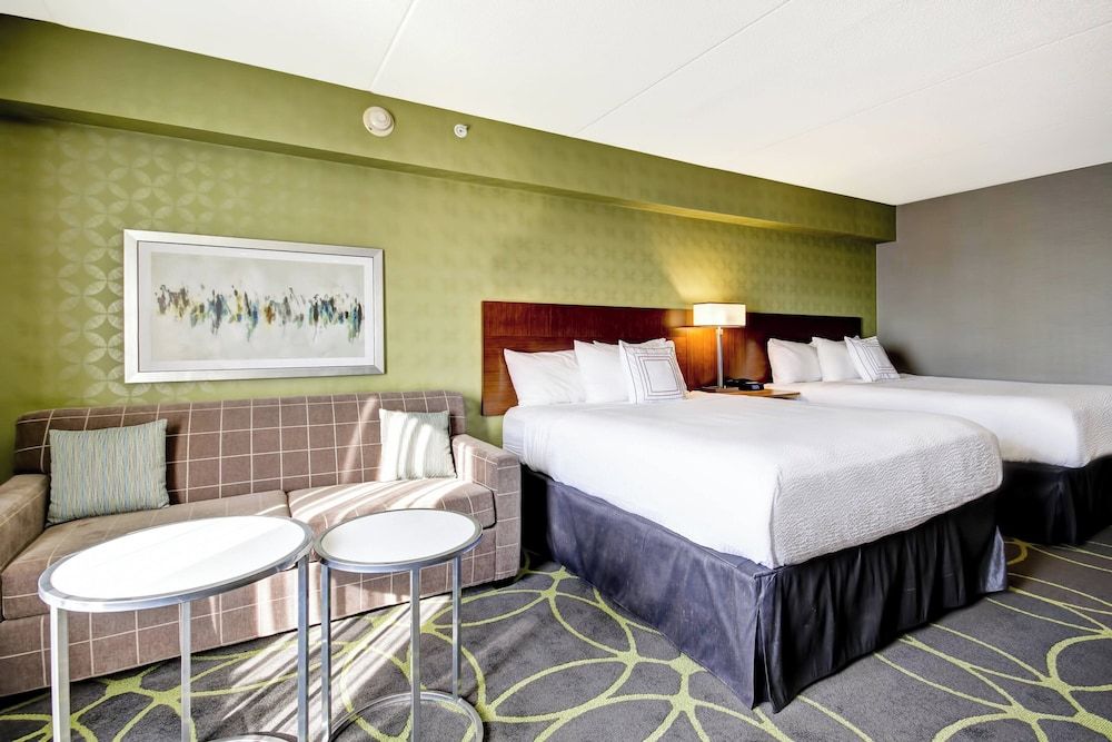 Studio Suite, Multiple Beds
