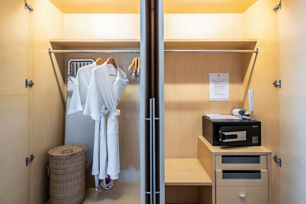 Urbana Langsuan Hotel Studio 4