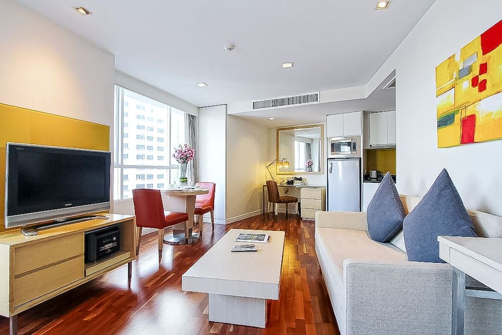 Urbana Langsuan Hotel Studio 6