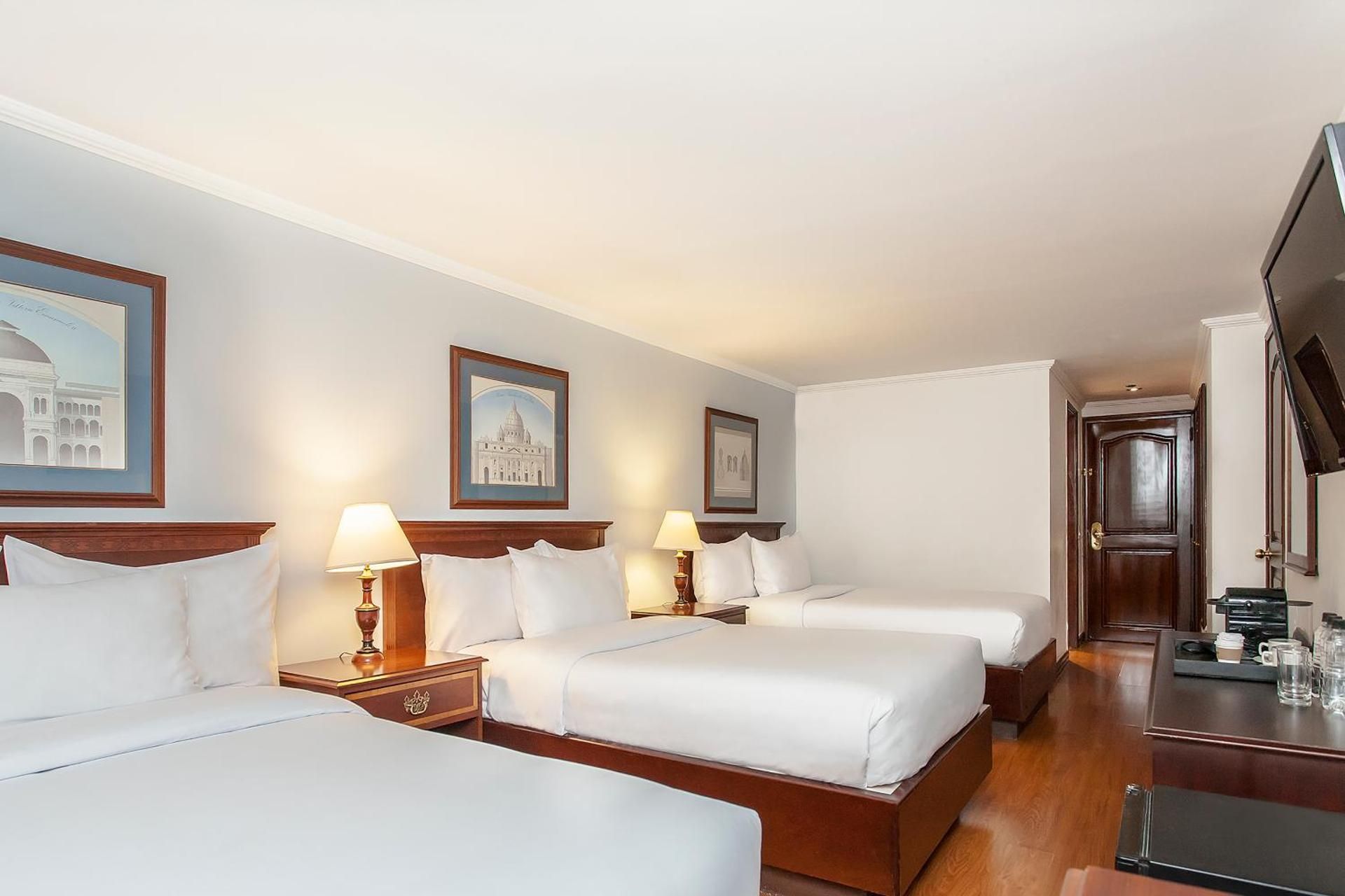 undefined Radisson Bogota Metrotel 3