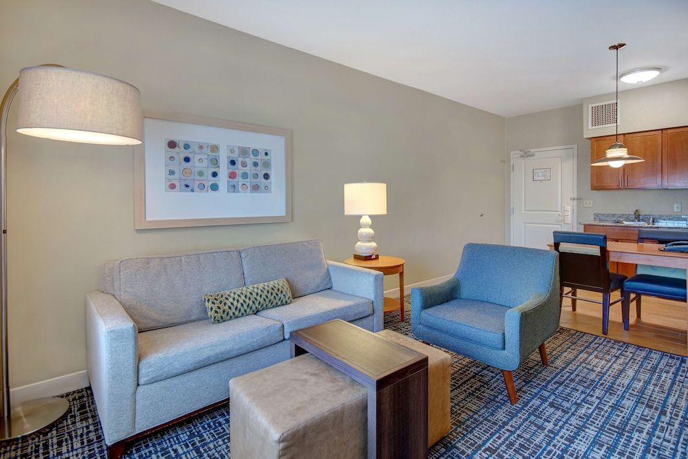 Suite, 1 King Bed, Accessible, Bathtub