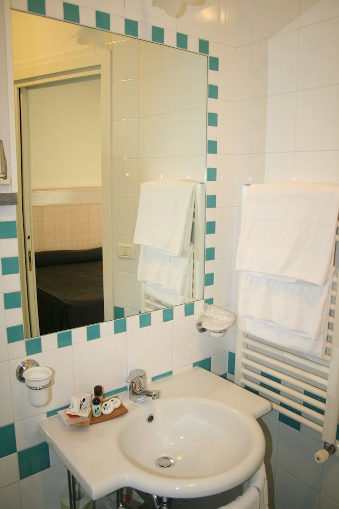 Agave Hotel Superior Double Room Single Use 6