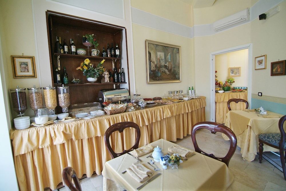 undefined Hotel Art Resort Galleria Umberto 10
