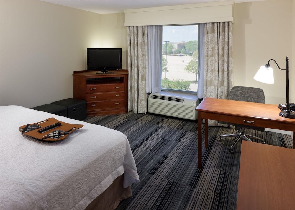 Standard Room, 1 King Bed