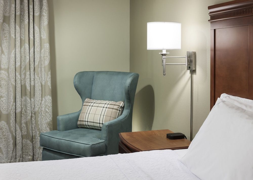 One King Bed, Non-Smoking, Accessible
