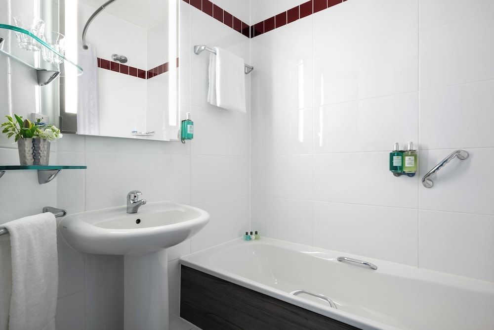 Leonardo Hotel Brighton Executive Double Room, 1 Double Bed 4