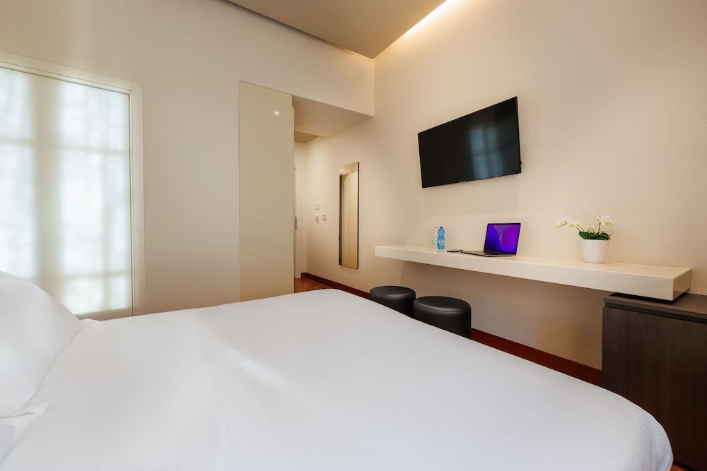 Hotel Embassy Classic Double Room 2