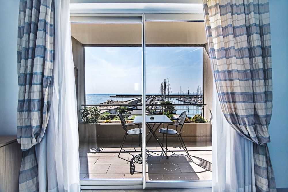 Aregai Marina Hotel & Residence Suite, Sea View