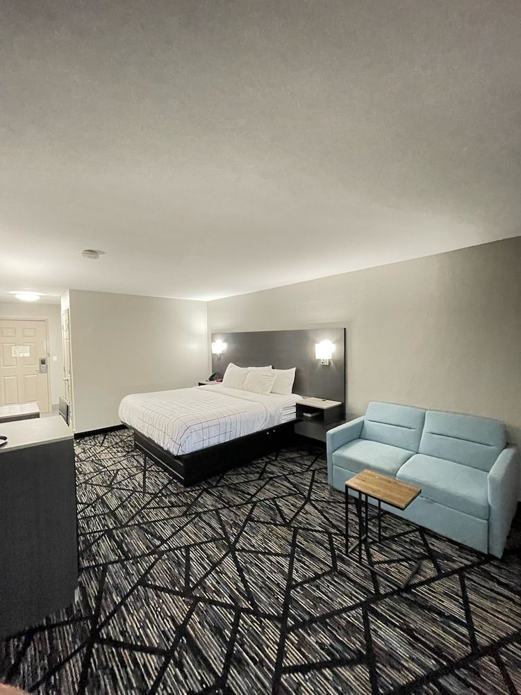 Room, 1 King Bed, Non Smoking