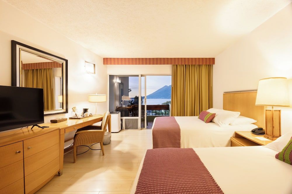 Lake View Premium Room