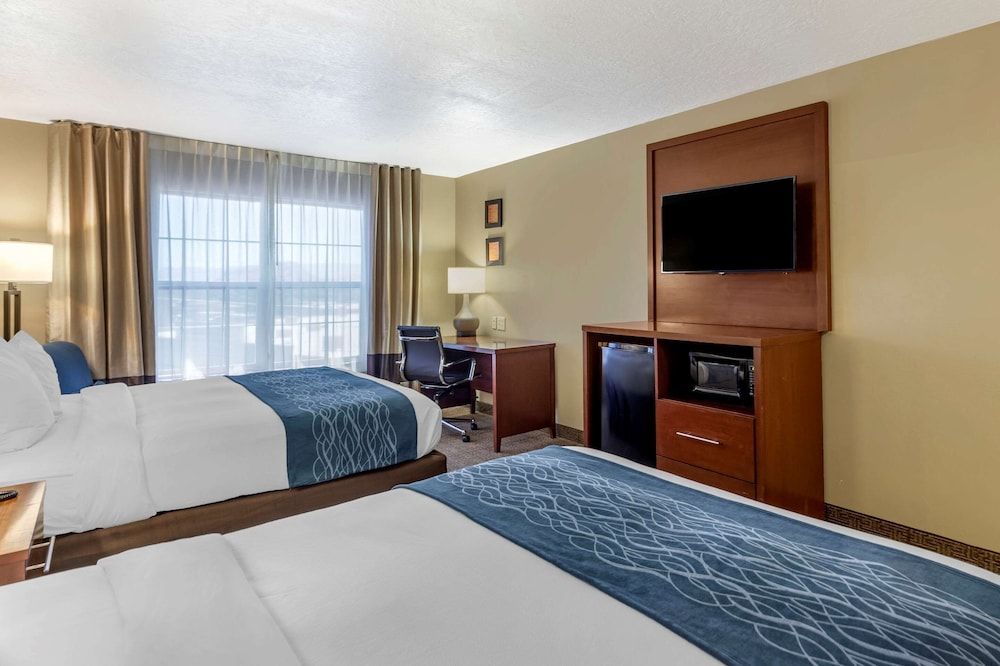 Standard Room, 2 Queen Beds, Non Smoking