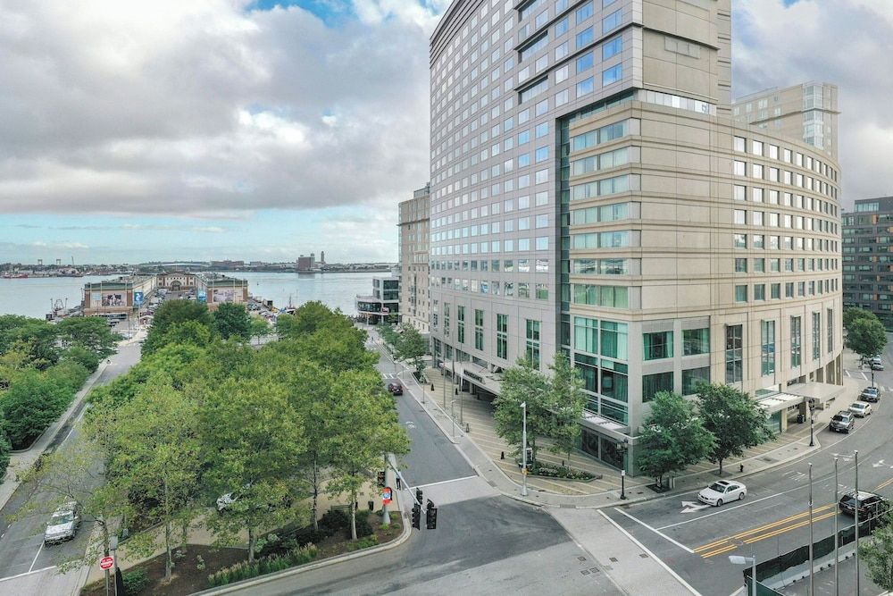 undefined Renaissance® Boston Seaport District 6