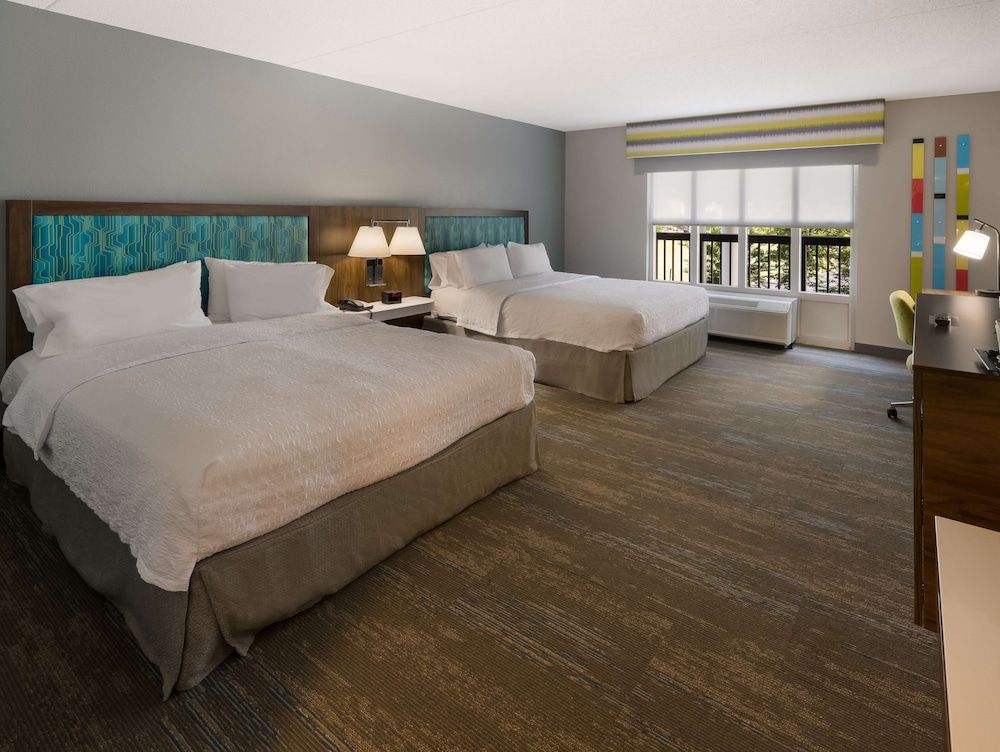 Room, 2 Queen Beds, Accessible, Bathtub (Mobility & Hearing)