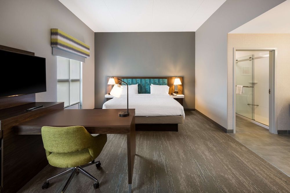 Studio Suite, 1 King Bed, Non Smoking