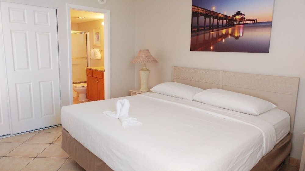 Studio Apartment, Gulf View 1103