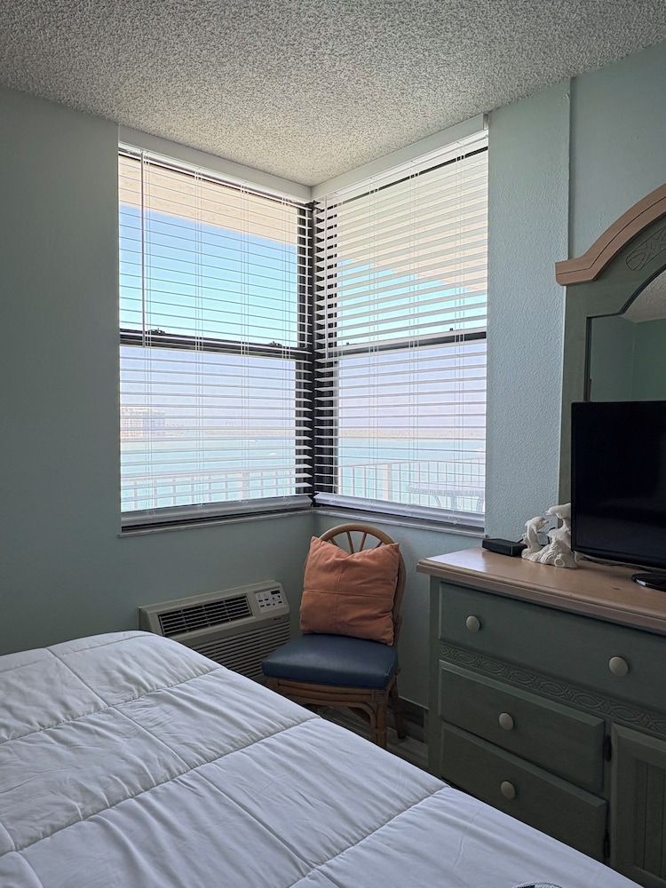 One Bedroom Apartment, Gulf View 603