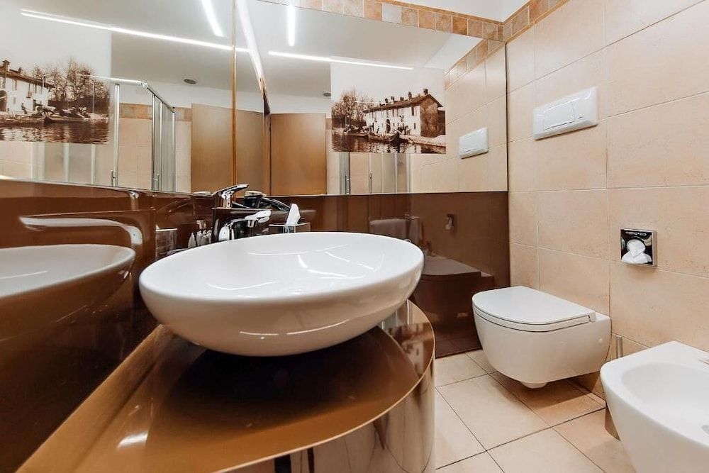 Excel Naviglio Hotel – Ca’ Bianca Deluxe Double Room Single Use 8