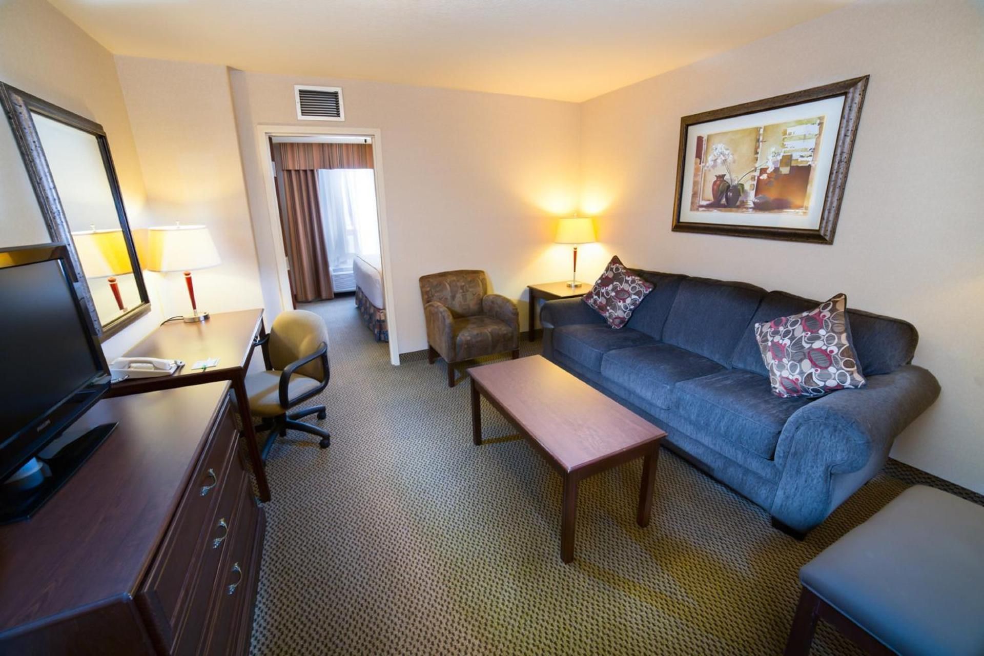 1 King Bed Suite