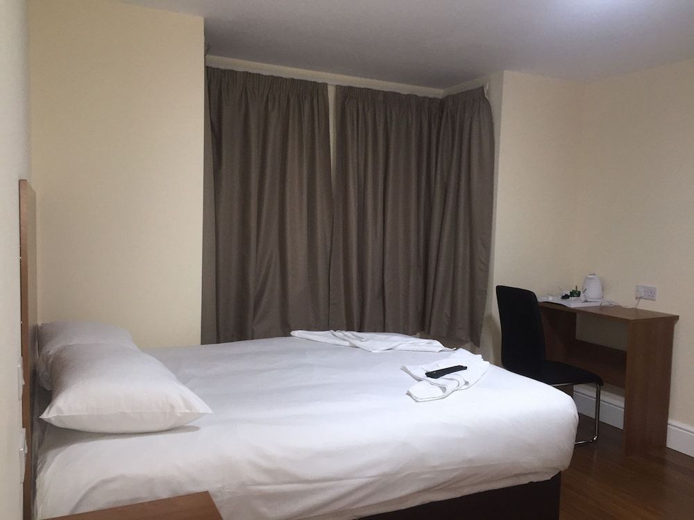 Buckingham Hotel Standard Double Room